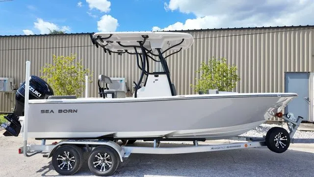 Slide: The Image of Sea Born LX22 Center Console 2026 - 28