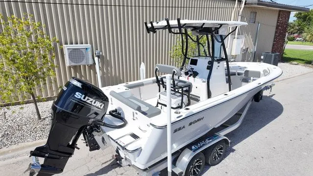 Slide: The Image of Sea Born LX22 Center Console 2026 - 6