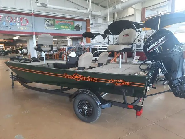 The Image of Tracker Bass Tracker Classic Limited 2026 - 1