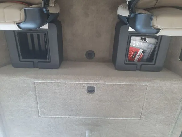 Slide: The Image of Tracker Bass Tracker Classic Limited 2026 - 11