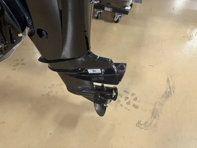 Slide: The Image of Sun Tracker Bass Buggy 16 XL 2026 - 4