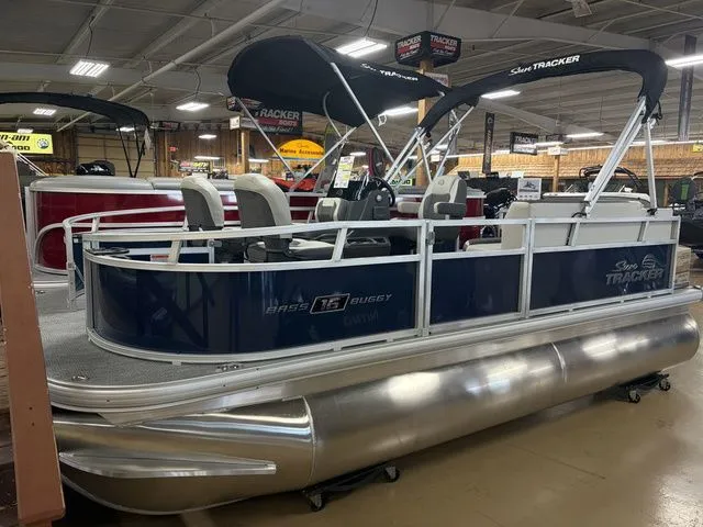 Slide: The Image of Sun Tracker Bass Buggy 16 XL 2026 - 52
