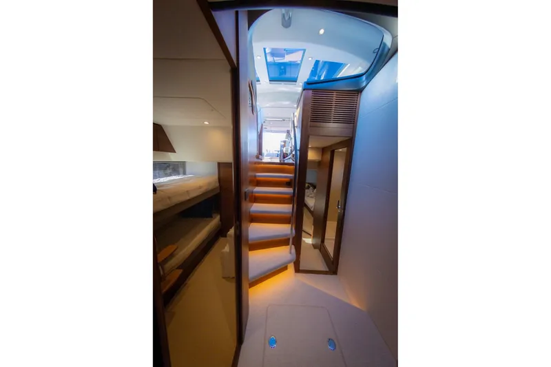 Slide: The Image of Princess V55 Express 2026 - 59