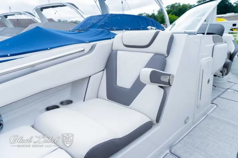 Slide: The Image of Crownline Boats 260 XSS 2024 - 8