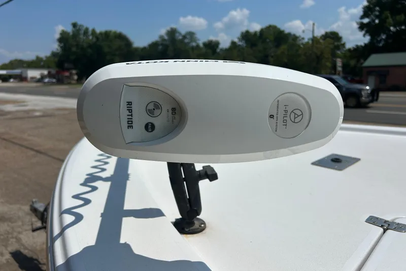 Slide: The Image of 2019 Sportsman Tournament 214 Bay Boat with Riptide i-Pilot trolling motor. - 3