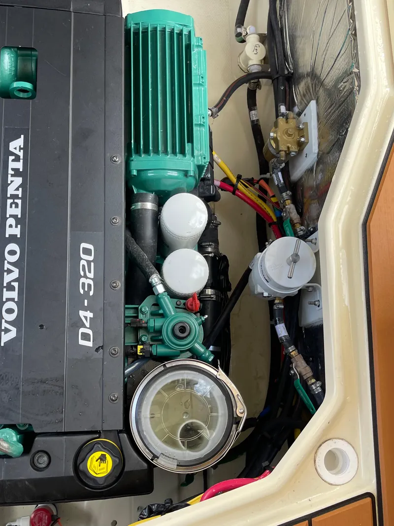 Slide: The Image of Volvo Penta D4-320 engine in 2025 Ranger Tugs R-31S boat. - 39