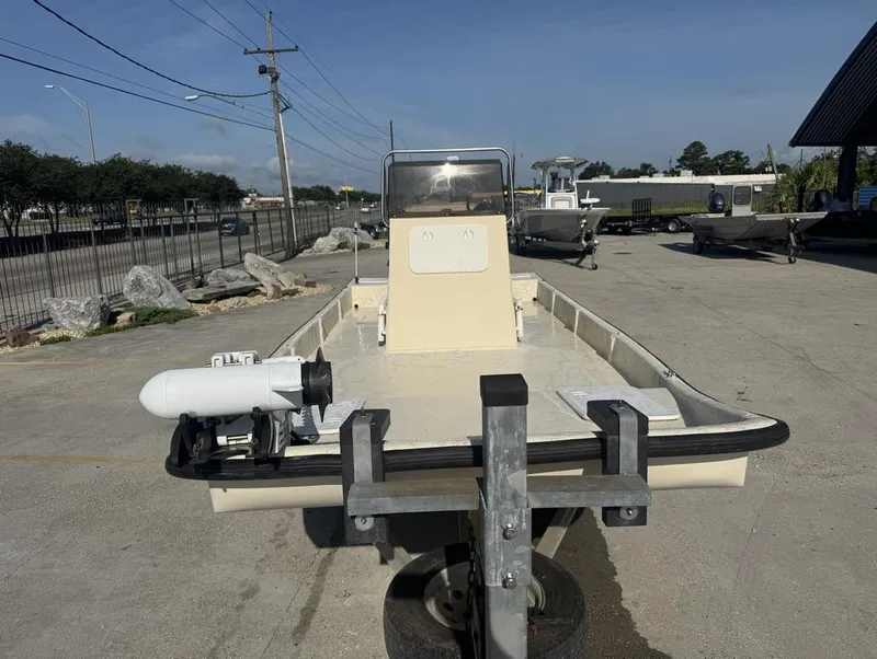 Slide: The Image of Flats Cat 21 2003 - 12