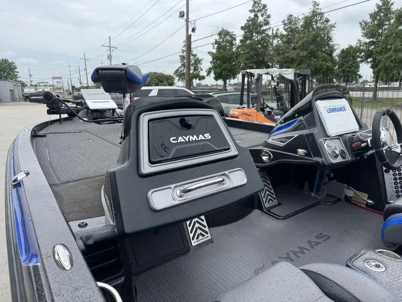 Slide: The Image of Caymas CX 21 2022 - 18