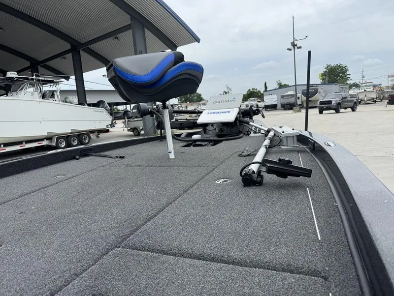 Slide: The Image of Caymas CX 21 2022 - 4