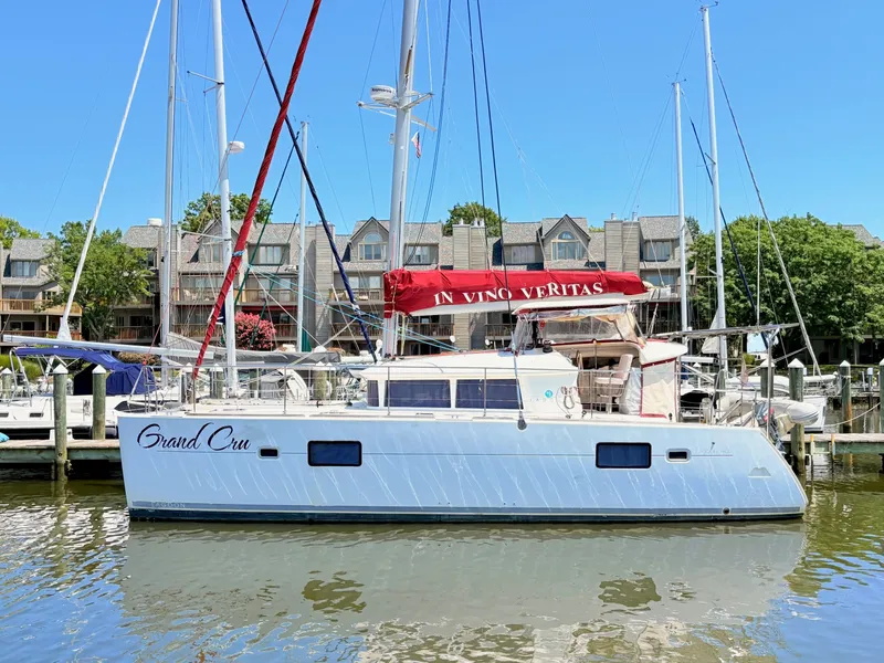 The Image of Lagoon 400 2010 - 0