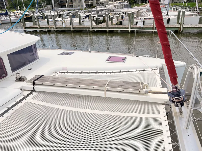 Slide: The Image of Lagoon 400 2010 - 17