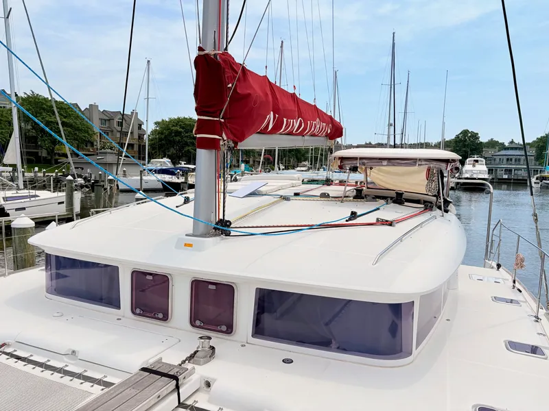 Slide: The Image of Lagoon 400 2010 - 20