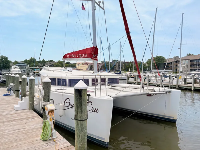 Slide: The Image of Lagoon 400 2010 - 3