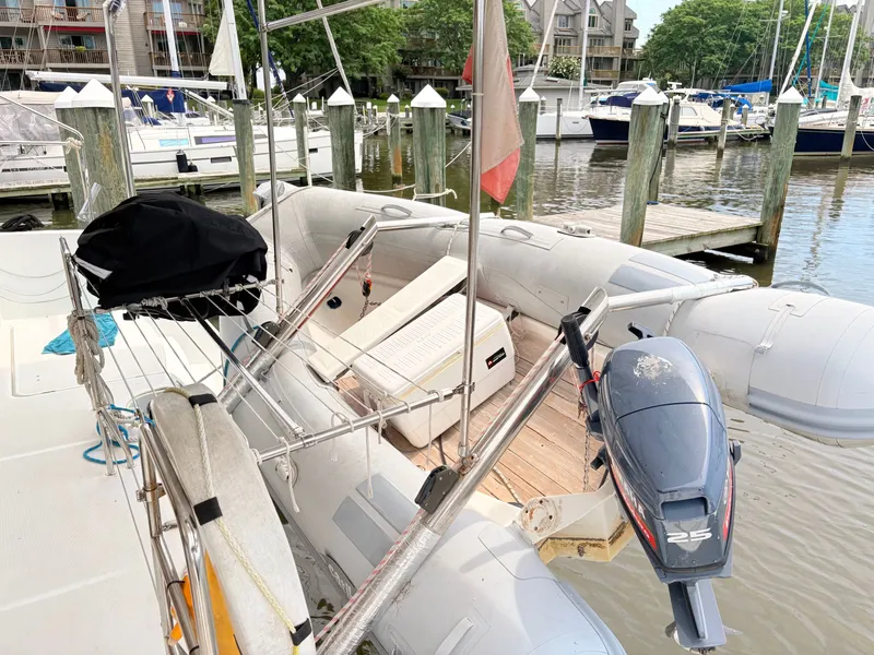 Slide: The Image of Lagoon 400 2010 - 30