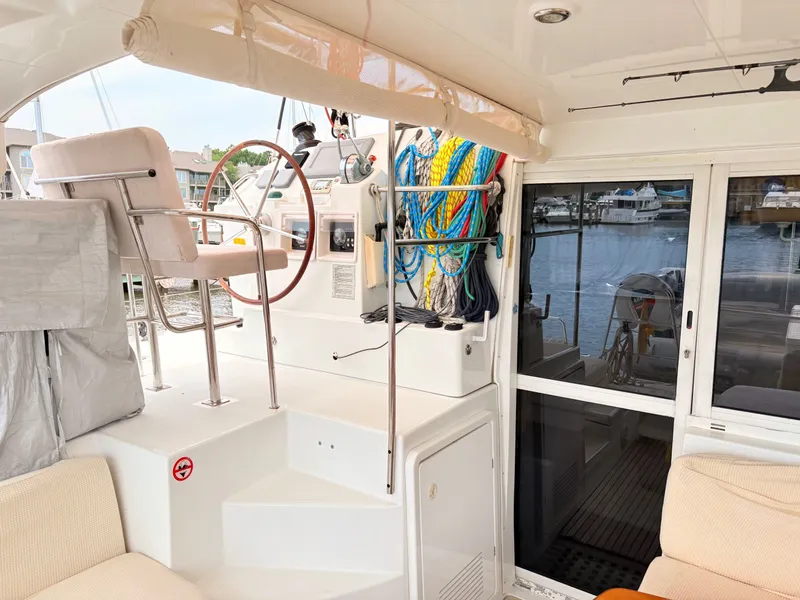 Slide: The Image of Lagoon 400 2010 - 31