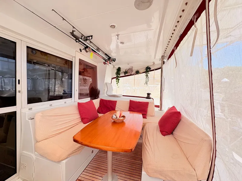 Slide: The Image of Lagoon 400 2010 - 40