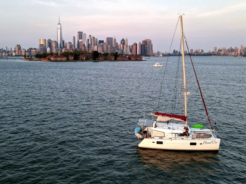 Slide: The Image of Lagoon 400 2010 - 6