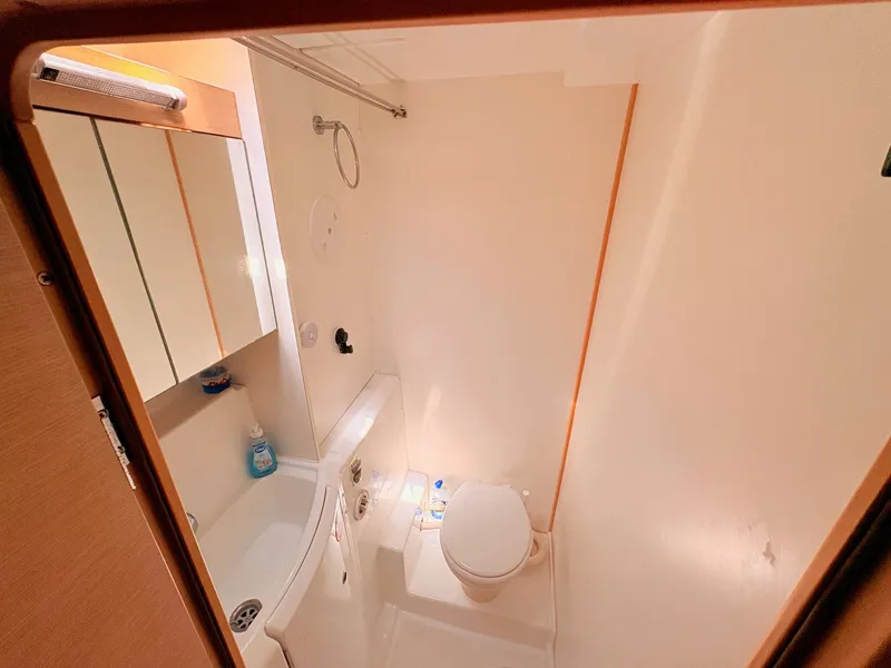 Slide: The Image of Lagoon 400 2010 - 68