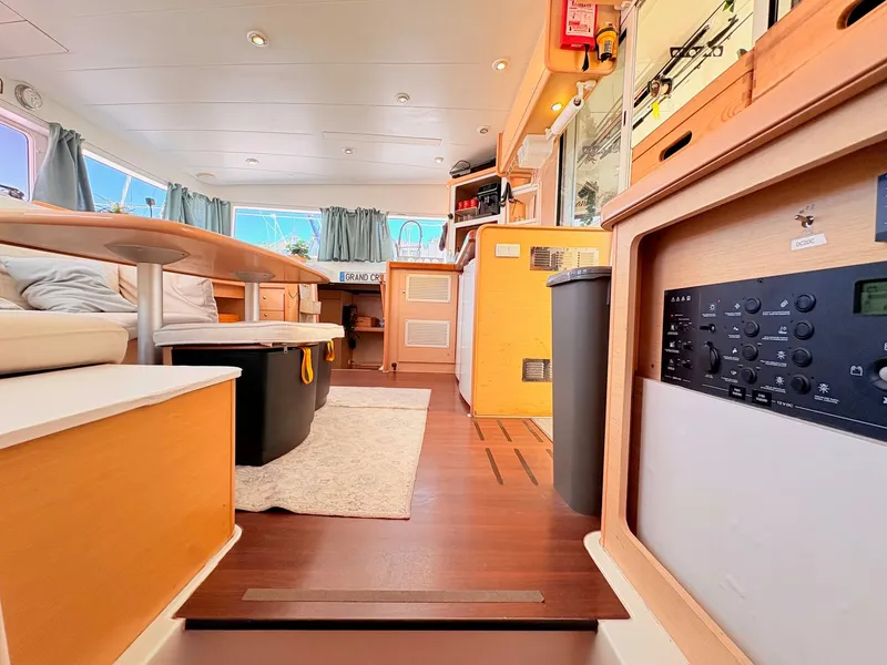 Slide: The Image of Lagoon 400 2010 - 69