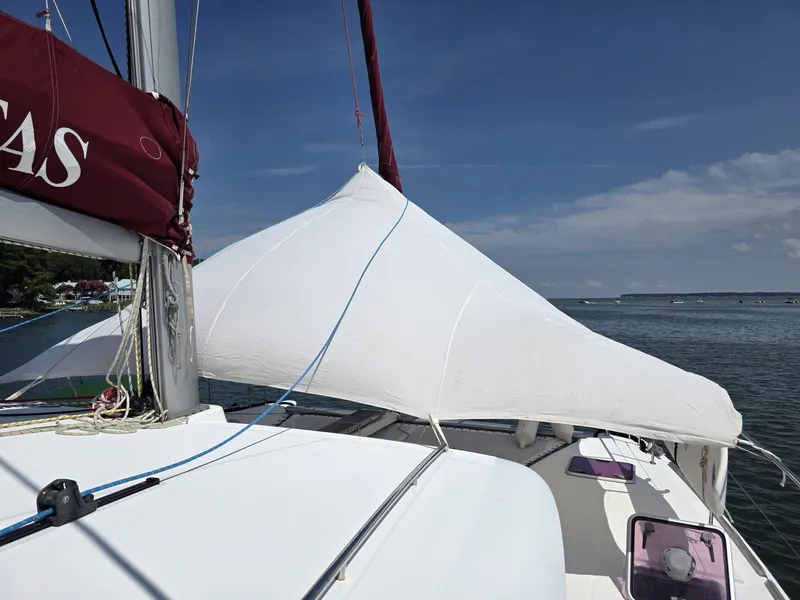 Slide: The Image of Lagoon 400 2010 - 73