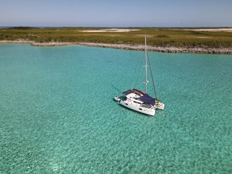 Slide: The Image of Lagoon 400 2010 - 75