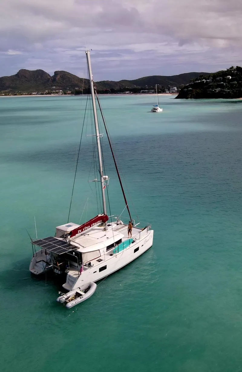 Slide: The Image of Lagoon 400 2010 - 83