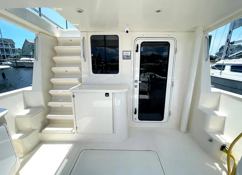 Slide: The Image of Fathom 43 Fly 2019 - 16