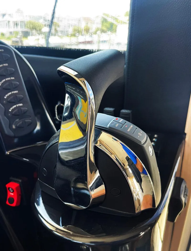 Slide: The Image of Fathom 43 Fly 2019 - 43