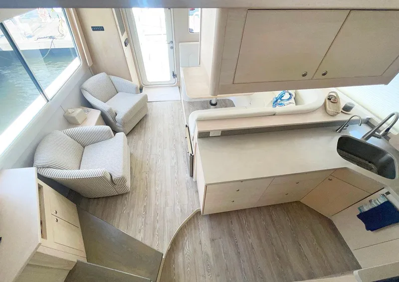 Slide: The Image of Fathom 43 Fly 2019 - 49