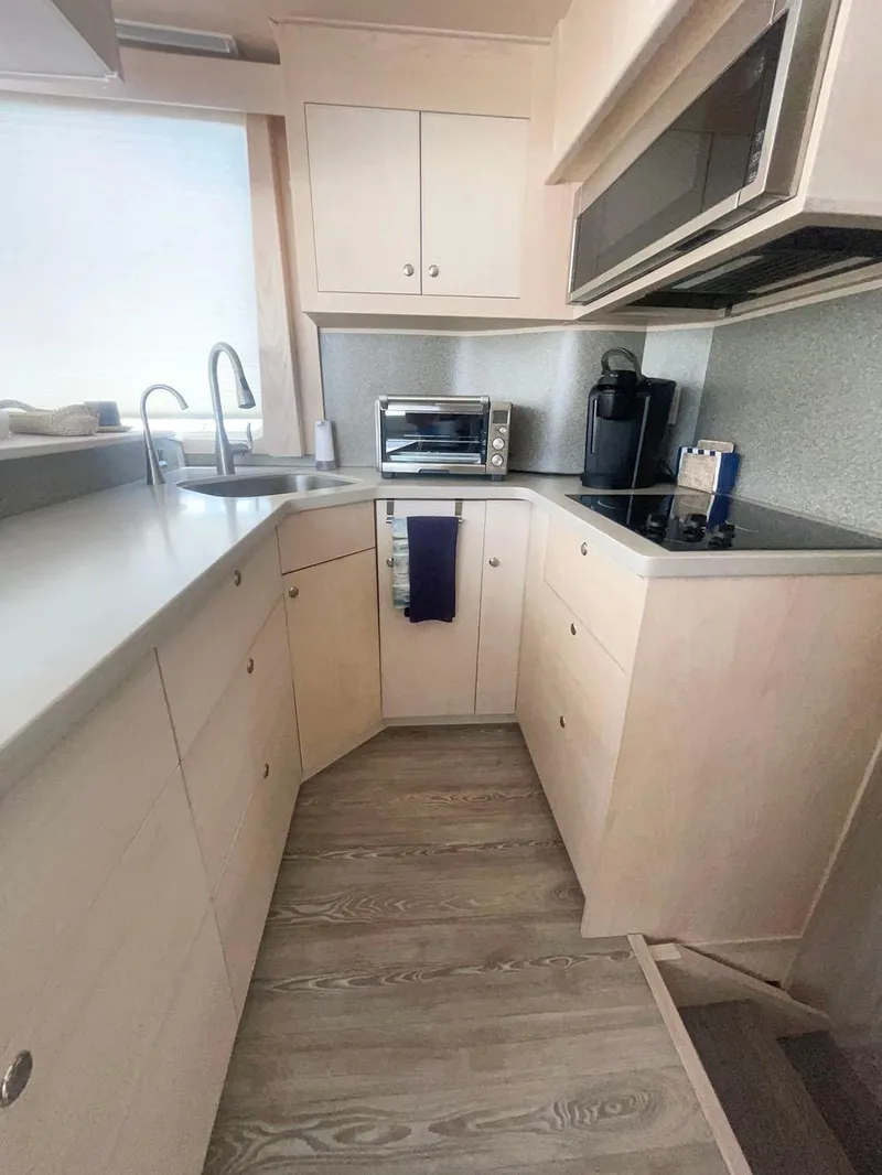 Slide: The Image of Fathom 43 Fly 2019 - 61