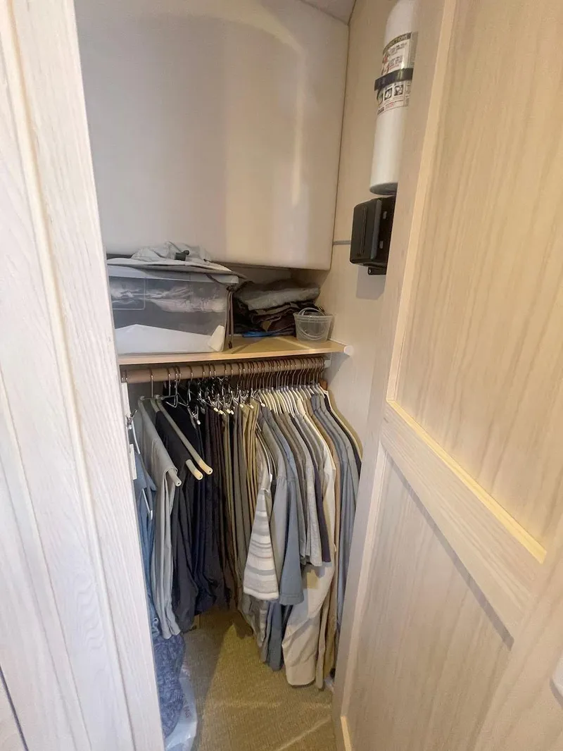 Slide: The Image of Hanging Closet 4.jpg - 75