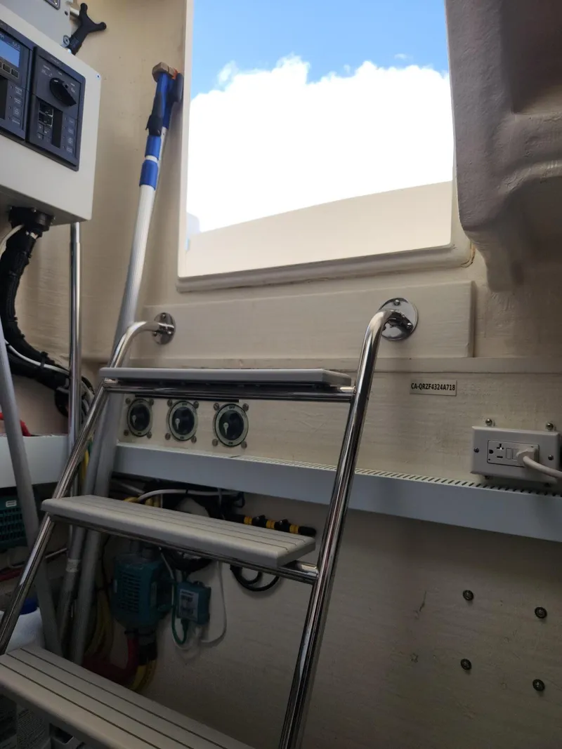 Slide: The Image of Fathom 43 Fly 2019 - 99