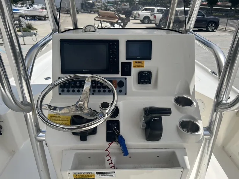 Slide: The Image of Key West 230 Bay Reef 2022 - 4