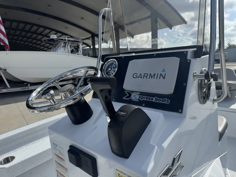 Slide: The Image of Xpress H20B Bay 2023 - 13