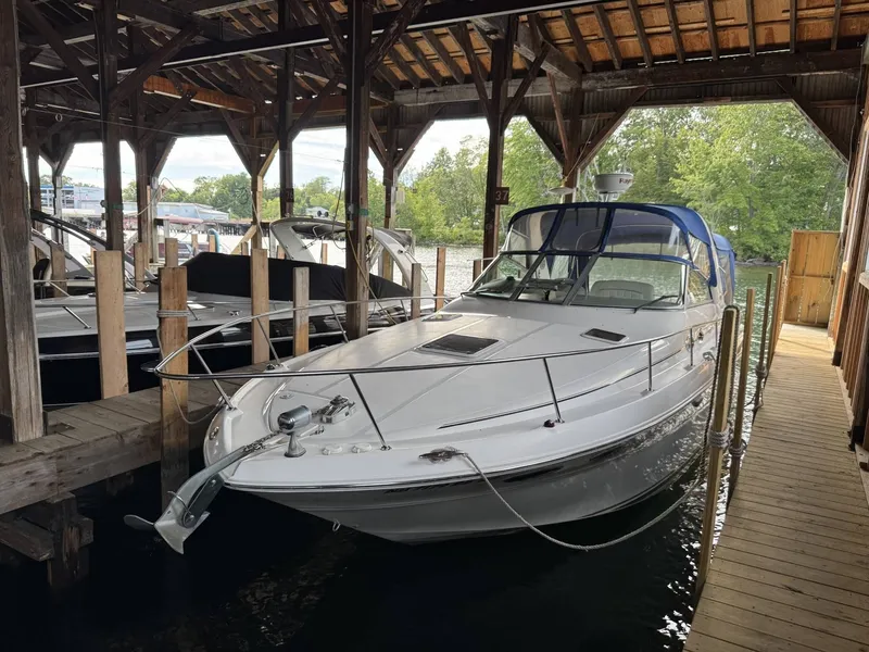 Slide: The Image of Sea Ray 310 Sundancer 2002 - 1