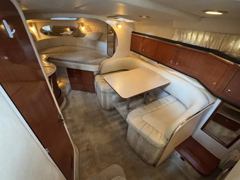 Slide: The Image of Sea Ray 310 Sundancer 2002 - 10