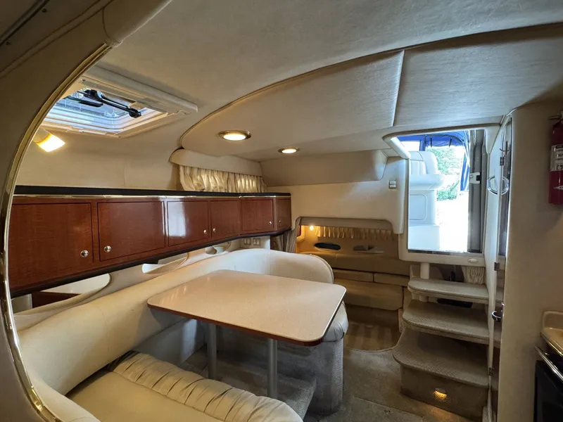 Slide: The Image of Sea Ray 310 Sundancer 2002 - 11