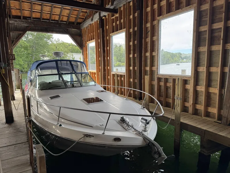 Slide: The Image of Sea Ray 310 Sundancer 2002 - 2