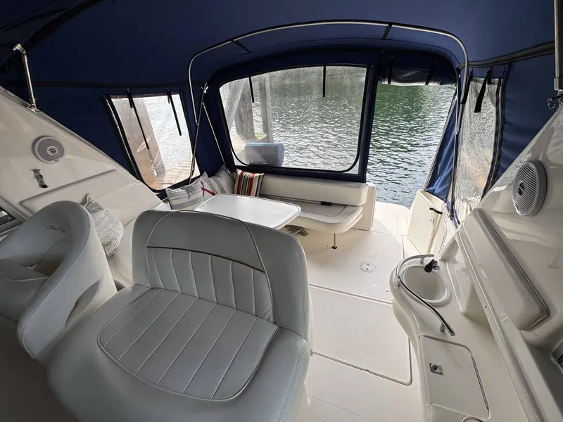 Slide: The Image of Sea Ray 310 Sundancer 2002 - 7