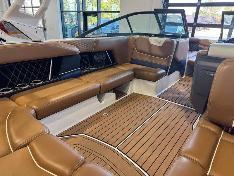 Slide: The Image of Nautique Super Air Nautique GS22 2017 - 14