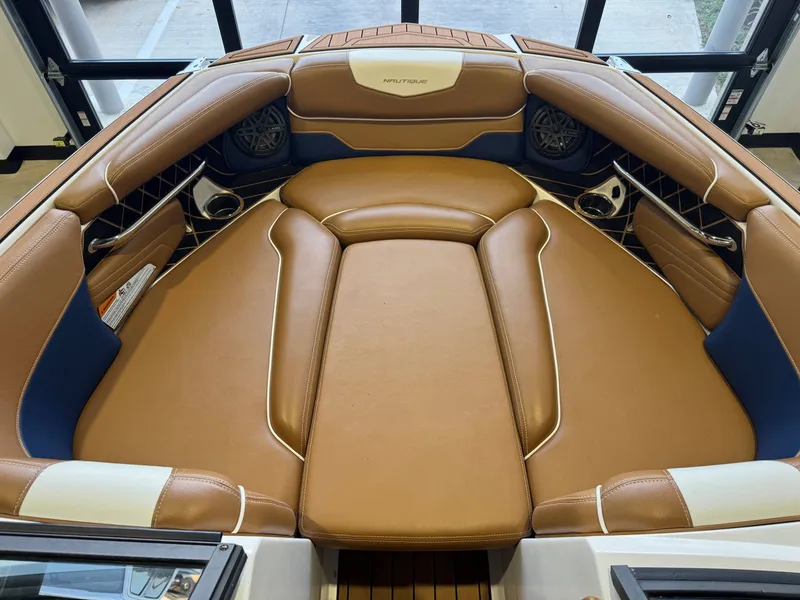 Slide: The Image of Nautique Super Air Nautique GS22 2017 - 17