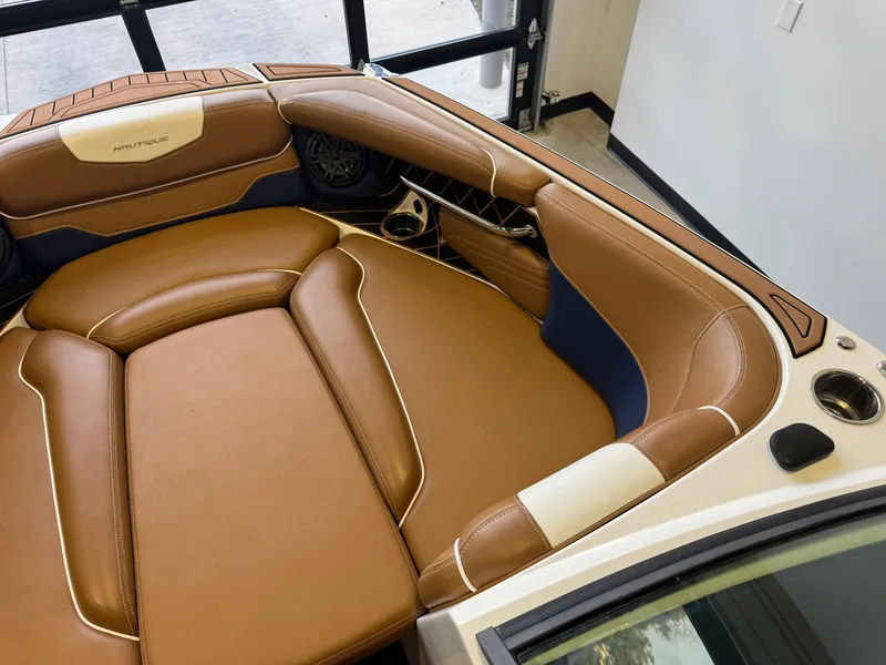 Slide: The Image of Nautique Super Air Nautique GS22 2017 - 18