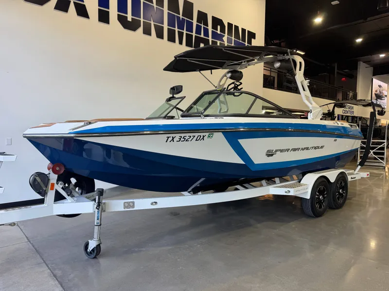 Slide: The Image of Nautique Super Air Nautique GS22 2017 - 2