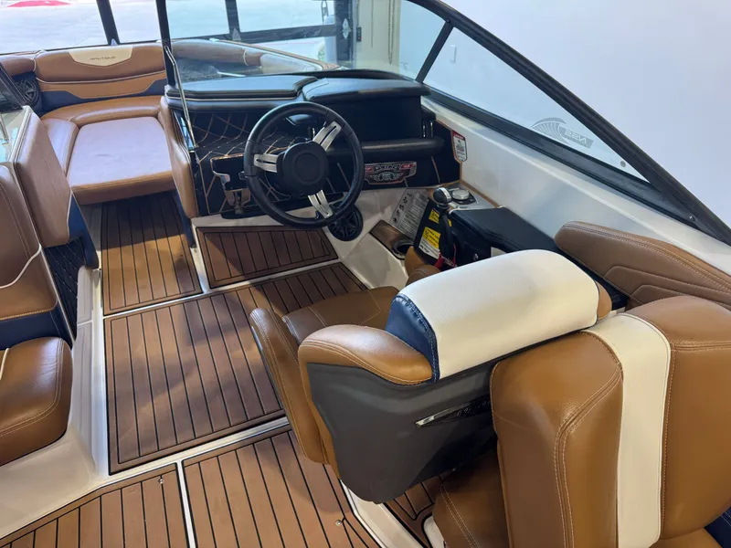 Slide: The Image of Nautique Super Air Nautique GS22 2017 - 24