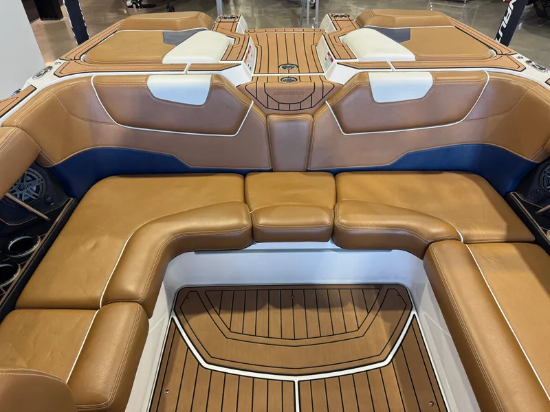 Slide: The Image of Nautique Super Air Nautique GS22 2017 - 27