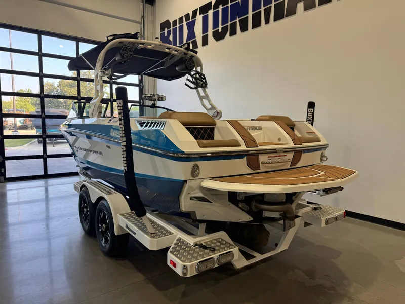 Slide: The Image of Nautique Super Air Nautique GS22 2017 - 5
