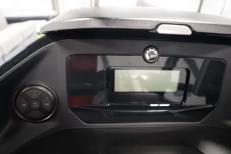 Slide: The Image of Garmin device on 2024 Sea-Doo Switch Sport/Cruise 21, showcasing advanced navigation technology. - 30