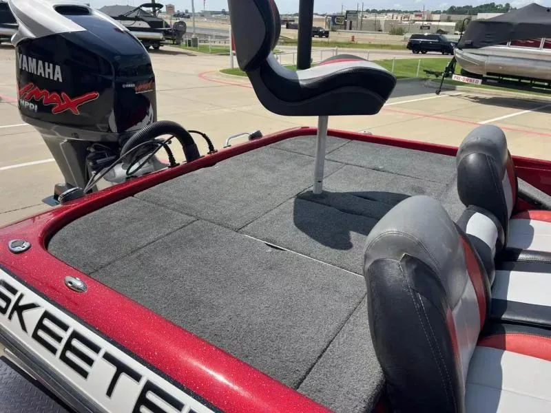 Slide: The Image of Skeeter TZX195 2014 - 15