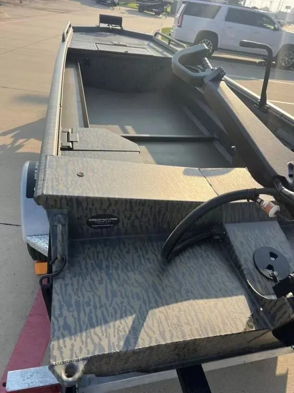 Slide: The Image of Gator-Tail 17/50 SAVAGE 2026 - 16