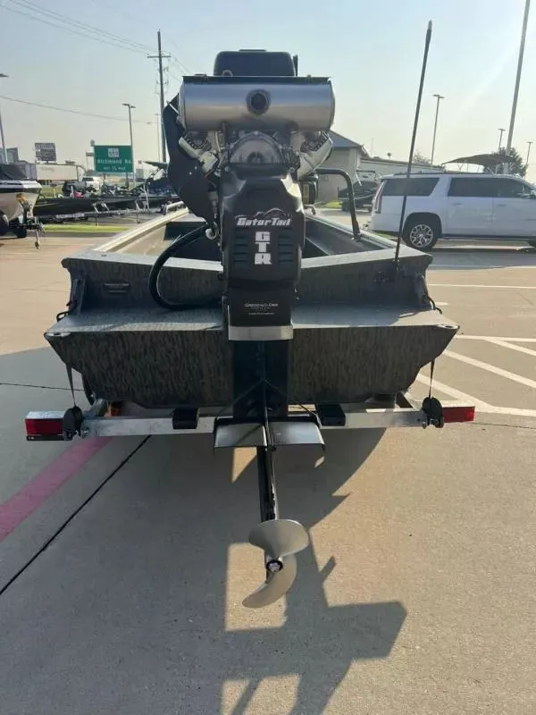 Slide: The Image of Gator-Tail 17/50 SAVAGE 2026 - 5